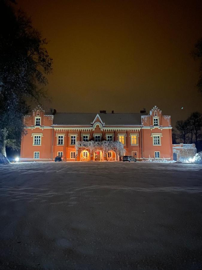Zamek Rynkowka Panzió Kültér fotó
